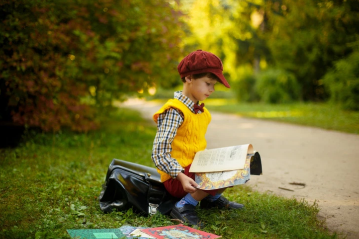 000Tell the story prompt from The Haunted Wordsmith